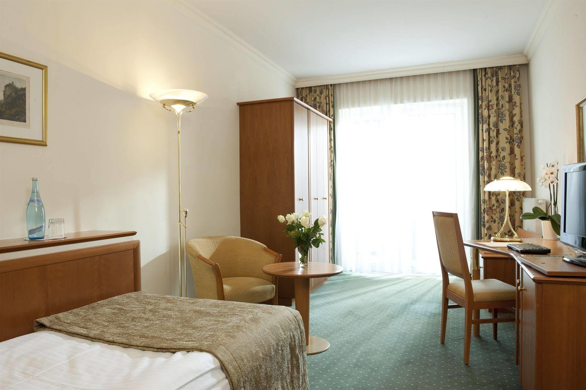 Hotel Warmbaderhof Villach Zewnętrze zdjęcie