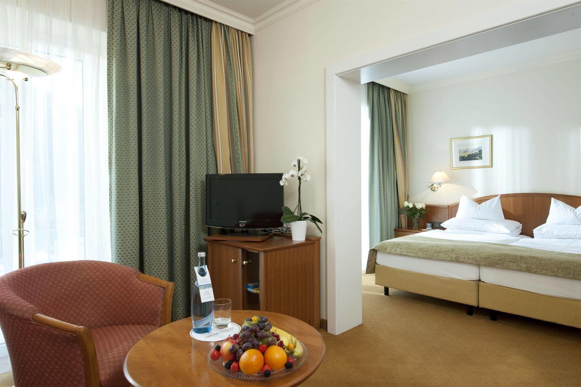 Hotel Warmbaderhof Villach Zewnętrze zdjęcie